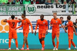 Gegen Ex-Klub Wolfsburg: Marmoush schießt Frankfurt zum Sieg
