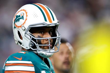 NFL: Tagovailoa sucht Hilfe bei Neurologen NFL: Tagovailoa sucht Hilfe bei Neurologen