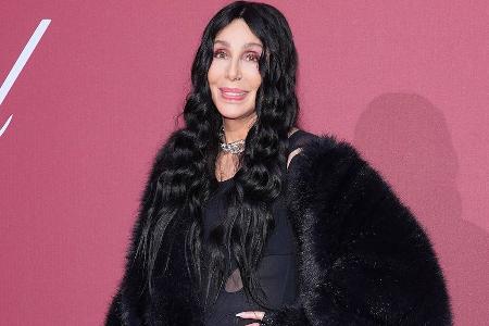Sängerin Cher feiert Comeback bei Victoria's Secret-Show Sängerin Cher feiert Comeback bei Victoria's Secret-Show