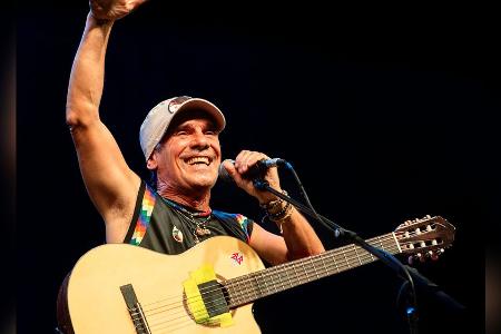 Kultmusiker Manu Chao bringt nach 17 Jahren neues Album auf den Markt Kultmusiker Manu Chao bringt nach 17 Jahren neues Album auf den Markt