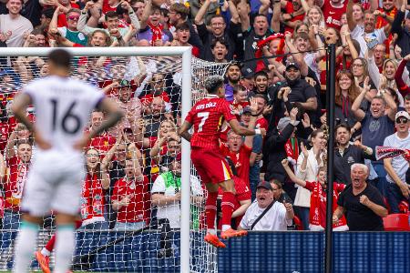 Liverpool für eine Nacht Tabellenführer Liverpool für eine Nacht Tabellenführer
