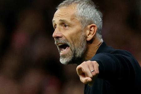 Nach Nullnummer auf dem Kiez: Rose lobt Pauli-Fans Nach Nullnummer auf dem Kiez: Rose lobt Pauli-Fans