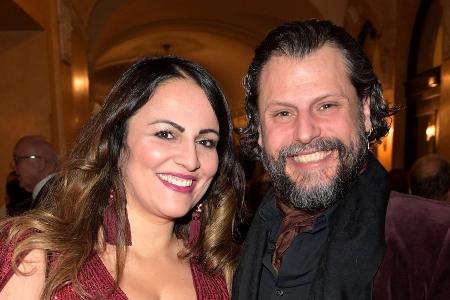 Manuel Cortez hat seine Partnerin Saina Bayatpour geheiratet Manuel Cortez hat seine Partnerin Saina Bayatpour geheiratet