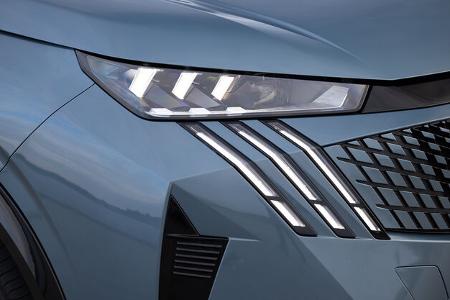 Peugeot e5008