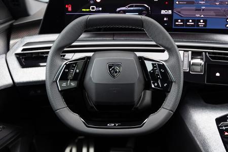 Peugeot e5008