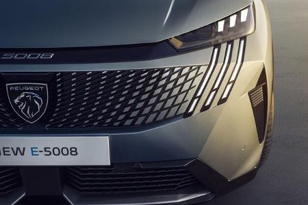 Peugeot E-5008 SUV