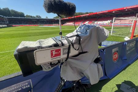 Im Streit mit DAZN: DFL akzeptiert Schiedsspruch Im Streit mit DAZN: DFL akzeptiert Schiedsspruch