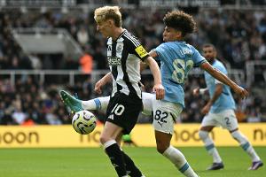 Manchester stürzt ohne Rodri von der Spitze - Liverpool vorn