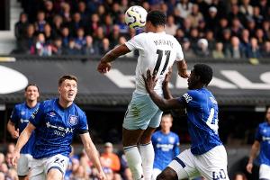 Vor Duell mit Bayern: Aston Villas Siegesserie gerissen