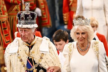 Königin Camillas Enkel haben für ihre Oma und Charles süße Kosenamen Königin Camillas Enkel haben für ihre Oma und Charles süße Kosenamen