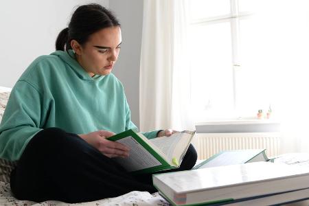 Neues Semester startet: Das hilft gegen Einsamkeit nach einem Umzug Neues Semester startet: Das hilft gegen Einsamkeit nach einem Umzug