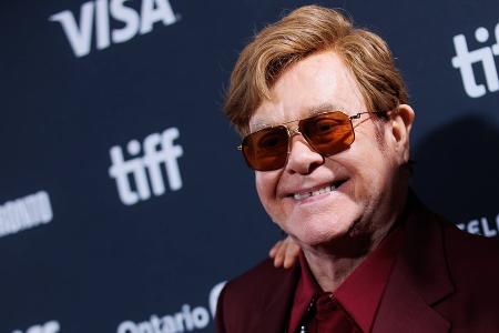 Elton John über entfernte Körperteile: Elton John über entfernte Körperteile:
