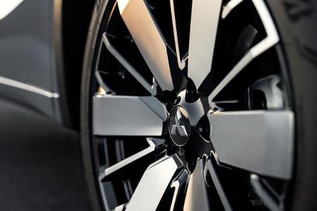 Mitsubishi Outlander PHEV deutsches Modell