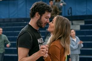 Selbst Kristen Bells Mann spürte ihre Chemie mit Adam Brody