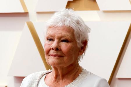 Trauer um Maggie Smith: Judi Dench bricht auf der Bühne in Tränen aus Trauer um Maggie Smith: Judi Dench bricht auf der Bühne in Tränen aus