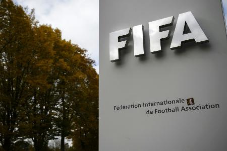 Curto nach rassistischer Äußerung für zehn Spiele gesperrt Curto nach rassistischer Äußerung für zehn Spiele gesperrt