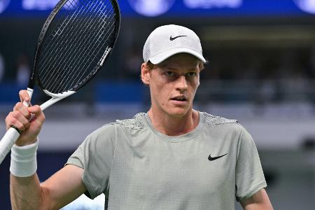Tennis: Sinner gegen Djokovic im Finale von Shanghai Tennis: Sinner gegen Djokovic im Finale von Shanghai