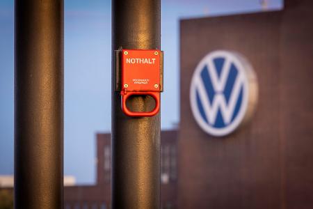 VW hat angekündigt, seinen Sparkurs notgedrungen zu verschärfen. (Archivbild) VW hat angekündigt, seinen Sparkurs notgedrungen zu verschärfen. (Archivbild)