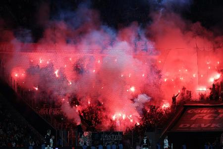 Sicherheitsgipfel: Pyrotechnik bleibt verboten Sicherheitsgipfel: Pyrotechnik bleibt verboten