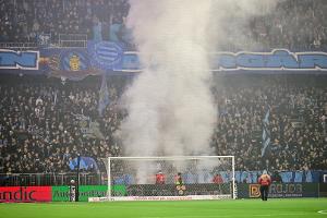 Schwedisches Hauptstadderby nach Böllerwürfen abgebrochen