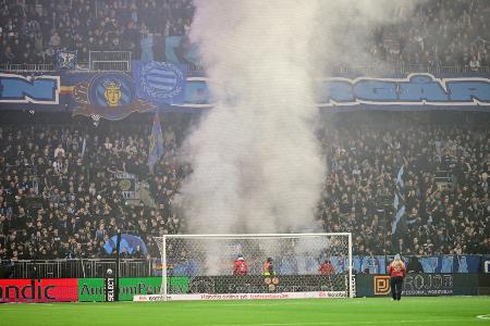 Schwedisches Hauptstadderby nach Böllerwürfen abgebrochen