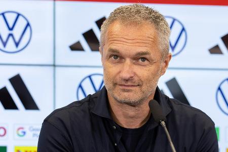 Wück legt los: DFB-Frauen starten in neue Ära Wück legt los: DFB-Frauen starten in neue Ära