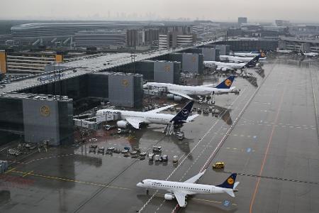 Keine Lufthansa-Direktflüge mehr von und nach Peking. Keine Lufthansa-Direktflüge mehr von und nach Peking.