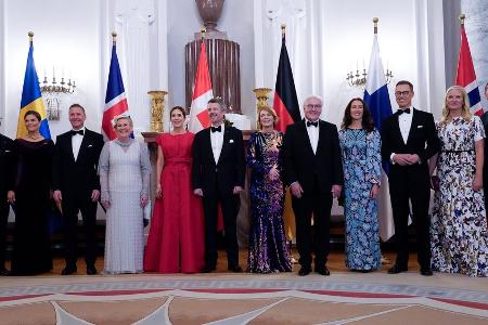 Abendessen bei Steinmeier: So edel feiern seine royalen Gäste Abendessen bei Steinmeier: So edel feiern seine royalen Gäste