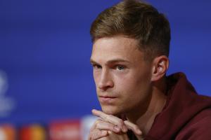 Kuriose Bayern-PK: Bei Kimmich geht das Licht aus