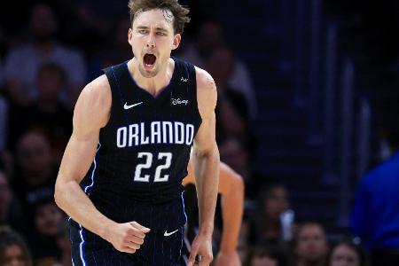 Wagner-Brüder siegen zum NBA-Start - Pleite für Schröder Wagner-Brüder siegen zum NBA-Start - Pleite für Schröder