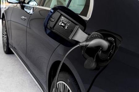 Mercedes E-Klasse W214 Premiere 2023