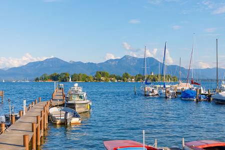 Hafen, Schiffe, Steg, Insel, Berge, See, Horizont Hafen, Schiffe, Steg, Insel, Berge, See, Horizont