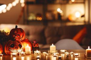 Geisterkerzen und mehr: Fünf einfache Deko-Ideen für Halloween