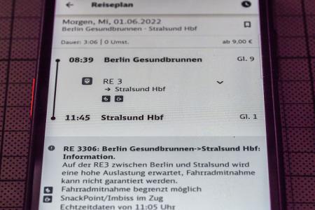 Derzeit gestört: Die Bahn-Buchungsapp DB Navigator. (Archivbild) Derzeit gestört: Die Bahn-Buchungsapp DB Navigator. (Archivbild)
