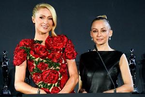Paris Hilton und Nicole Richie: Stylische Reunion bei den CFDA Awards