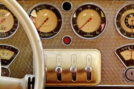 Cord 812, Rundinstrumente
