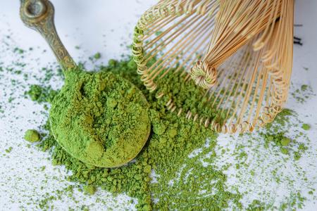 Matcha ist ein zu Pulver vermahlener Grüntee und kommt aus Japan. (Symbolbild)