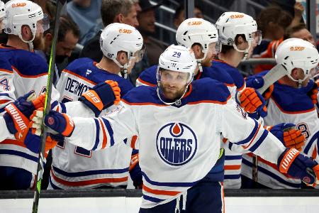 NHL: Draisaitl führt Oilers zum Sieg NHL: Draisaitl führt Oilers zum Sieg