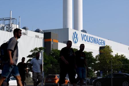 9.500 Mitarbeiter bauen in Zwickau Elektroautos für die Marken VW, Audi und Cupra. (Archivbild)