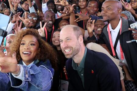 In Südafrika angekommen: So strahlend sah man Prinz William selten In Südafrika angekommen: So strahlend sah man Prinz William selten