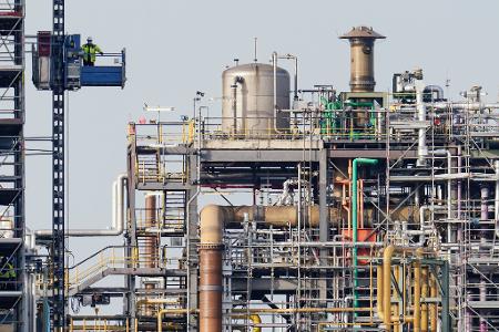 Die Stimmung in der deutschen Chemischen Industrie ist deutlich gestiegen. Die Stimmung in der deutschen Chemischen Industrie ist deutlich gestiegen.