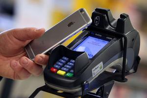 Bezahlen per Smartphone kommt langsam aus der Nische
