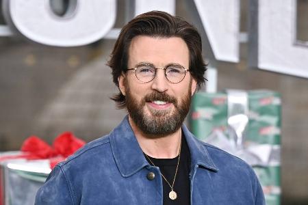 Chris Evans mit neuem Look fast nicht zu erkennen Chris Evans mit neuem Look fast nicht zu erkennen