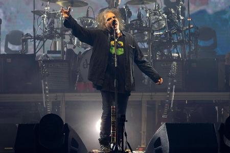 Nach fast 50 Jahren: The Cure erstmals auf Platz 1 der Charts Nach fast 50 Jahren: The Cure erstmals auf Platz 1 der Charts
