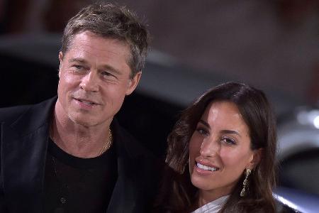 Brad Pitt und Ines de Ramon sind Brad Pitt und Ines de Ramon sind