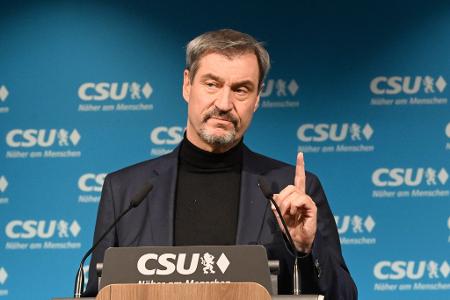 Das Deutschlandticket ist für Markus Söder auf Dauer nicht mehr finanzierbar. (Archivbild)