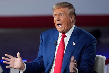 Donald Trump hat hohe Zölle für Importe aus Europa angekündigt (Archivbild).
