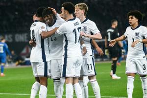 Trotz Absagewelle: England vor direktem Aufstieg