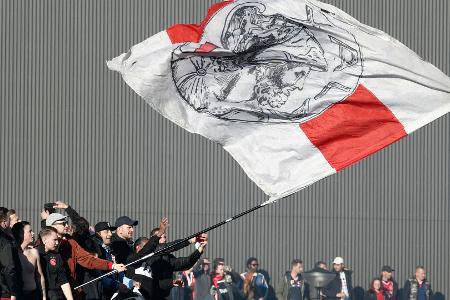Zum 125-jährigen Bestehen: Ajax kehrt zu altem Logo zurück Zum 125-jährigen Bestehen: Ajax kehrt zu altem Logo zurück
