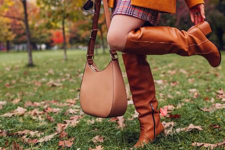 Willkommen zurück: Kniehohe Stiefel feiern im Herbst ihr Comeback Willkommen zurück: Kniehohe Stiefel feiern im Herbst ihr Comeback